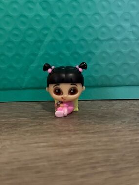 Disney Doorables Boo Monsters Inc Lets Party Series Ultra Rare Figure